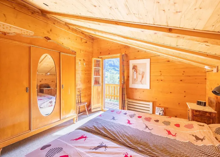 8p In The Mountains Near Area بيت للعطل