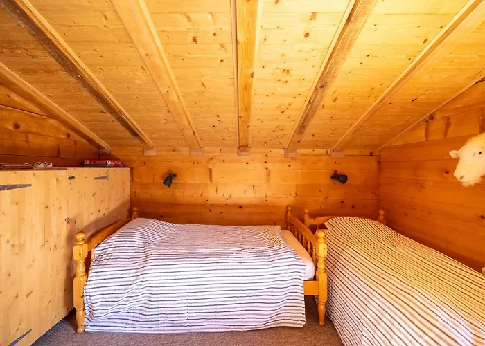 Holiday home 8p In The Mountains Near Area