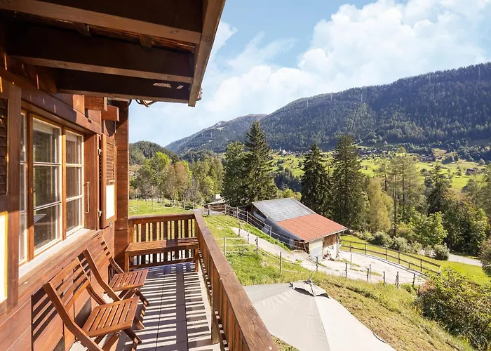 8p In The Mountains Near Area فيش