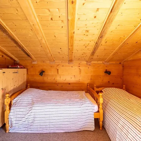 Holiday home 8p In The Mountains Near Area