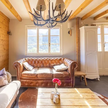 8p In The Mountains Near Area Nyaraló *