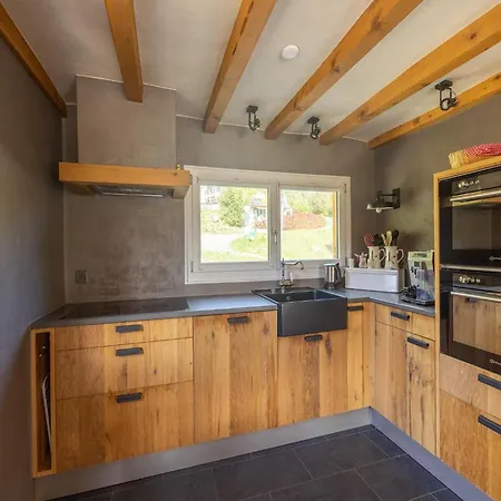 8p In The Mountains Near Area * Fiesch